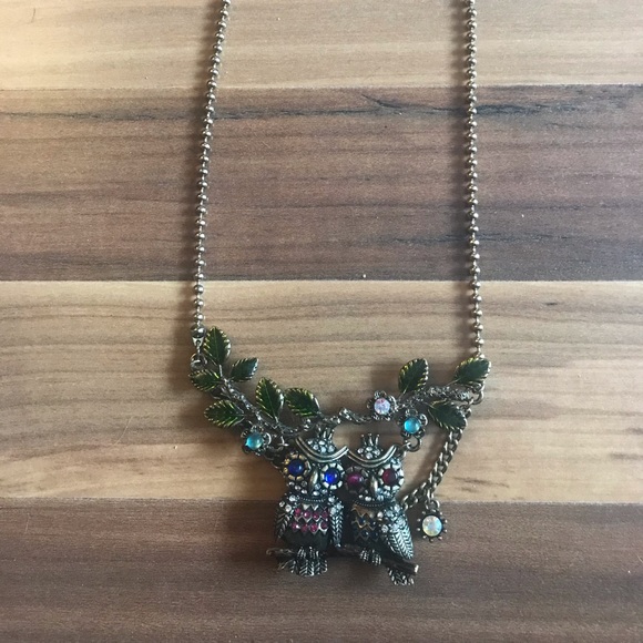 Betsey Johnson Owl Necklace - Picture 1 of 3